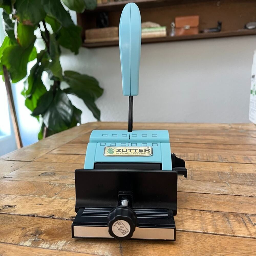 ZUTTER Innovative Products Light Blue Bind-It-All Personal Binding System